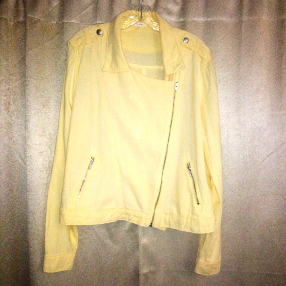 Maurice's Pale Yellow Linen Blend Assymetric Moto Style Jacket Size L